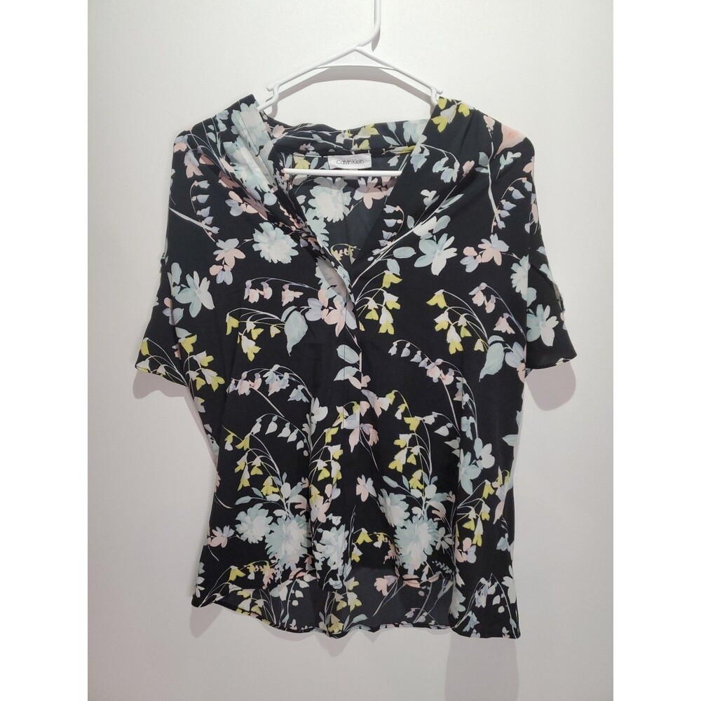 Calvin Klein Women's Floral Scrub Blouse, XL - Picture 6 of 6